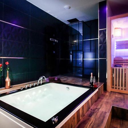 L'écrin champenois - Suite avec balnéo et sauna privés Châlons-en-Champagne Exterior foto